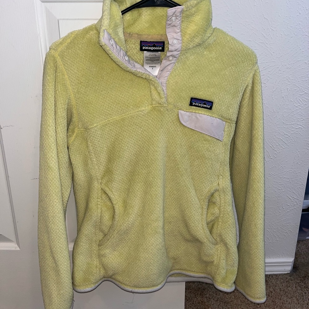 Neon yellow Patagonia pullover